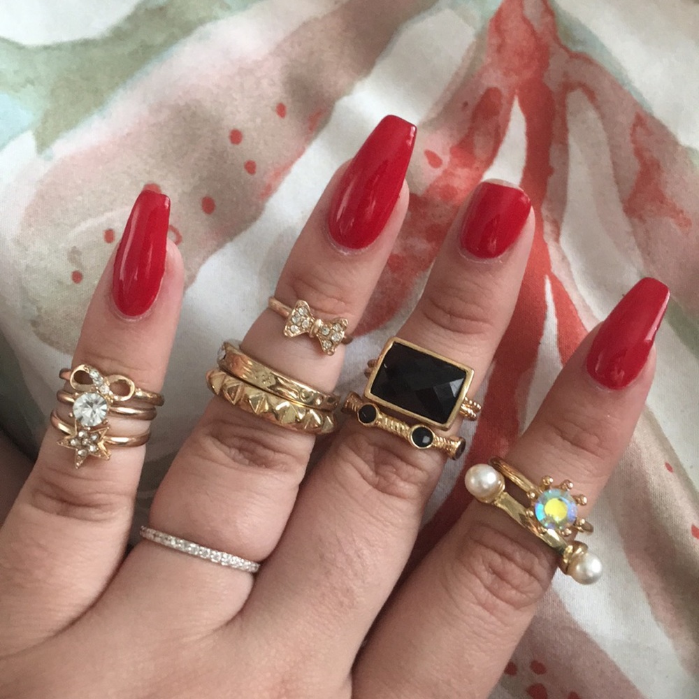 Box of midi rings